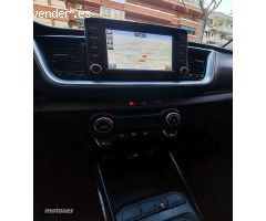 Kia Stonic 1.2 Cvvt Eco-dynamic Concept 84 de 2018 con 94.000 Km por 12.990 EUR. en Barcelona