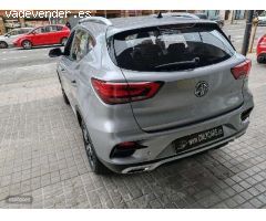MG ZS 1.5 Vti-tech Comfort 78kw de 2023 con 19.000 Km por 14.500 EUR. en Barcelona