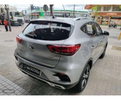 MG ZS 1.5 Vti-tech Comfort 78kw de 2023 con 19.000 Km por 14.500 EUR. en Barcelona