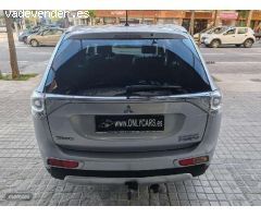 Mitsubishi Outlander Phev Kaiteki de 2015 con 148.000 Km por 14.500 EUR. en Barcelona