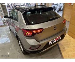 Volkswagen T-Roc 2.0tdi Life Dsg7 de 2023 con 20.000 Km por 27.900 EUR. en Barcelona
