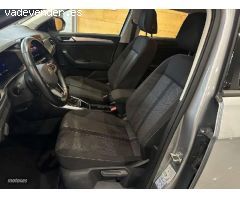 Volkswagen T-Roc 2.0tdi Life Dsg7 de 2023 con 20.000 Km por 27.900 EUR. en Barcelona