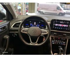 Volkswagen T-Roc 2.0tdi Life Dsg7 de 2023 con 20.000 Km por 27.900 EUR. en Barcelona