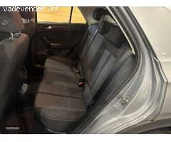 Volkswagen T-Roc 2.0tdi Life Dsg7 de 2023 con 20.000 Km por 27.900 EUR. en Barcelona