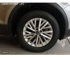 Volkswagen T-Roc 2.0tdi Life Dsg7 de 2023 con 20.000 Km por 27.900 EUR. en Barcelona
