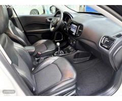 Jeep Compass 1.4T GASOLINA 140CV LIMITED de 2018 con 76.000 Km por 17.900 EUR. en Guipuzcoa
