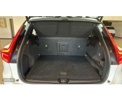 Volvo XC40 XC40 Recharge R-Design, T5 hibrido enchufable de 2021 con 63.000 Km por 34.900 EUR. en Ba