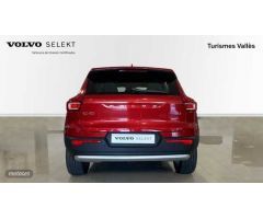 Volvo XC40 XC40 Core, B3 Mild hybrid, Gasolina de 2024 con 22.252 Km por 34.900 EUR. en Barcelona