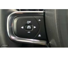 Volvo XC40 XC40 Core, B3 Mild hybrid, Gasolina de 2024 con 22.252 Km por 34.900 EUR. en Barcelona