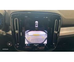 Volvo XC40 XC40 Core, B3 Mild hybrid, Gasolina de 2024 con 22.252 Km por 34.900 EUR. en Barcelona