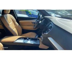 Volvo XC 90 D5 MOMENTUM 7PL. AWD 235CV AUTOMATICO 5P de 2018 con 81.196 Km por 38.900 EUR. en Sevill