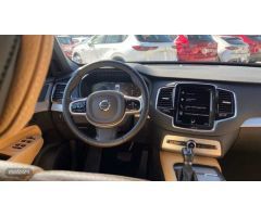 Volvo XC 90 D5 MOMENTUM 7PL. AWD 235CV AUTOMATICO 5P de 2018 con 81.196 Km por 38.900 EUR. en Sevill