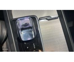 Volvo XC 60 todoterreno 2.0 B4 D PLUS DARK AUTO 197 5P de 2023 con 24.860 Km por 99.999 EUR. en Sevi