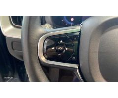 Volvo XC 60 todoterreno 2.0 B4 D PLUS DARK AUTO 197 5P de 2023 con 24.860 Km por 99.999 EUR. en Sevi