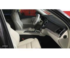 Volvo XC 90 TODOTERRENO 2.0 B5 D MHEV PLUS BRIGHT AWD AUTO 235CV 5P 7 PLAZAS de 2023 con 14.826 Km p