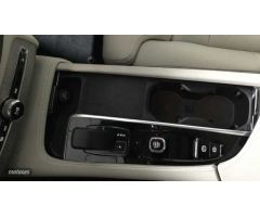 Volvo XC 90 TODOTERRENO 2.0 B5 D MHEV PLUS BRIGHT AWD AUTO 235CV 5P 7 PLAZAS de 2023 con 14.826 Km p