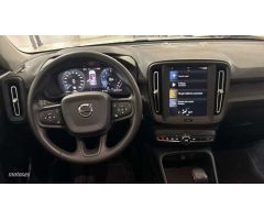 Volvo XC40 1.5 T3 MOMENTUM 5P de 2020 con 48.628 Km por 25.500 EUR. en Alicante