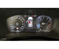 Volvo XC40 1.5 T3 MOMENTUM 5P de 2020 con 48.628 Km por 25.500 EUR. en Alicante