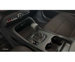 Volvo XC40 1.5 T3 MOMENTUM 5P de 2020 con 48.628 Km por 25.500 EUR. en Alicante