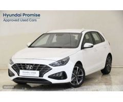Hyundai i30 1.5 DPI Klass SLX 110 de 2024 con 21.264 Km por 17.900 EUR. en Girona