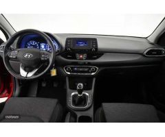 Hyundai i30 1.5 DPI Essence 110 de 2024 con 7.286 Km por 16.900 EUR. en Girona
