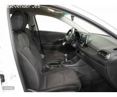 Hyundai i30 1.5 DPI Klass SLX 110 de 2024 con 4.852 Km por 19.490 EUR. en Cadiz