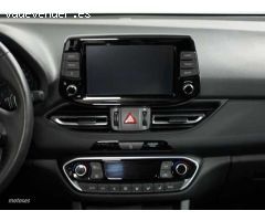 Hyundai i30 1.5 DPI Klass SLX 110 de 2024 con 4.852 Km por 19.490 EUR. en Cadiz