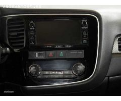 Mitsubishi Outlander Outlander 220DI-D Motion 2WD 5pl. de 2016 con 153.800 Km por 14.990 EUR. en Cad