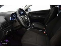 Hyundai i20 1.0 TGDI Klass 100 de 2024 con 13.969 Km por 19.790 EUR. en Cadiz