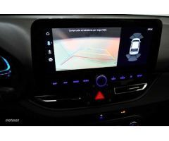 Hyundai i30 1.0 TGDI Klass 48V 100 de 2024 con 9.613 Km por 22.990 EUR. en Cadiz