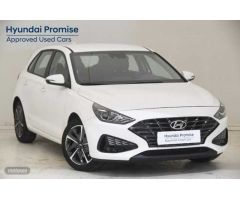 Hyundai i30 1.5 DPI Klass SLX 110 de 2024 con 15.957 Km por 19.490 EUR. en Cadiz