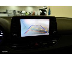 Hyundai i30 1.5 DPI Klass SLX 110 de 2024 con 15.957 Km por 19.490 EUR. en Cadiz