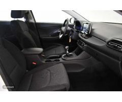 Hyundai i30 1.5 DPI Klass SLX 110 de 2024 con 14.628 Km por 19.990 EUR. en Guipuzcoa