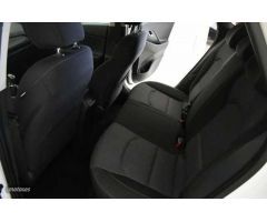 Hyundai i30 1.5 DPI Klass SLX 110 de 2024 con 14.628 Km por 19.990 EUR. en Guipuzcoa