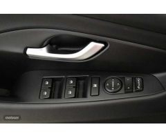 Hyundai i30 1.5 DPI Klass SLX 110 de 2024 con 14.628 Km por 19.990 EUR. en Guipuzcoa