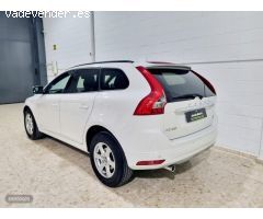 Volvo XC 60 D3 KiNETIC de 2016 con 65.000 Km por 19.000 EUR. en Sevilla
