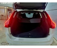 Volvo XC 60 D3 KiNETIC de 2016 con 65.000 Km por 19.000 EUR. en Sevilla
