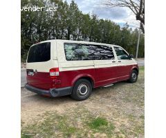 Volkswagen Transporter T6 de 2016 con 200.000 Km por 20.000 EUR. en Barcelona