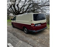 Volkswagen Transporter T6 de 2016 con 200.000 Km por 20.000 EUR. en Barcelona