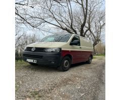 Volkswagen Transporter T6 de 2016 con 200.000 Km por 20.000 EUR. en Barcelona