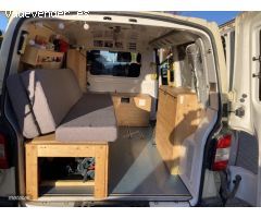 Volkswagen Transporter T6 de 2016 con 200.000 Km por 20.000 EUR. en Barcelona