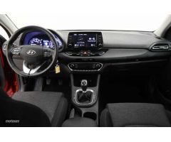 Hyundai i30 1.0 TGDI Klass LR 48V 120 de 2024 con 15.262 Km por 20.900 EUR. en Madrid