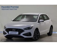 Hyundai i30 1.5 DPI Klass SLX 110 de 2024 con 9.536 Km por 18.900 EUR. en Lleida