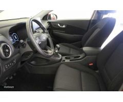 Hyundai Kona 1.0 TGDI Maxx 4x2 de 2023 con 16.146 Km por 19.600 EUR. en Zaragoza