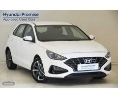 Hyundai i30 1.5 DPI Klass SLX 110 de 2024 con 11.978 Km por 19.500 EUR. en Zaragoza