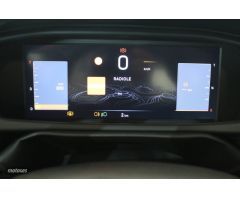 Jeep Avenger 1.2 G 74kW (100CV) Altitude de 2025 con 2 Km por 24.200 EUR. en Cadiz