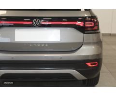 Volkswagen T-Cross 1.0 TSI ADVANCE 95CV de 2021 con 94.795 Km por 17.900 EUR. en Cadiz