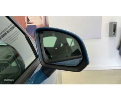 Volvo XC40 XC40 Core, B3 Mild hybrid, Gasolina de 2024 con 15.130 Km por 33.900 EUR. en Cadiz