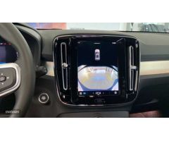 Volvo XC40 XC40 Core, B3 Mild hybrid, Gasolina de 2024 con 29.460 Km por 33.900 EUR. en Cadiz