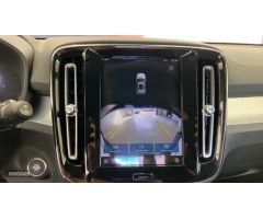 Volvo XC40 XC40 Core, B3 Mild hybrid, Gasolina de 2024 con 28.517 Km por 33.900 EUR. en Cadiz